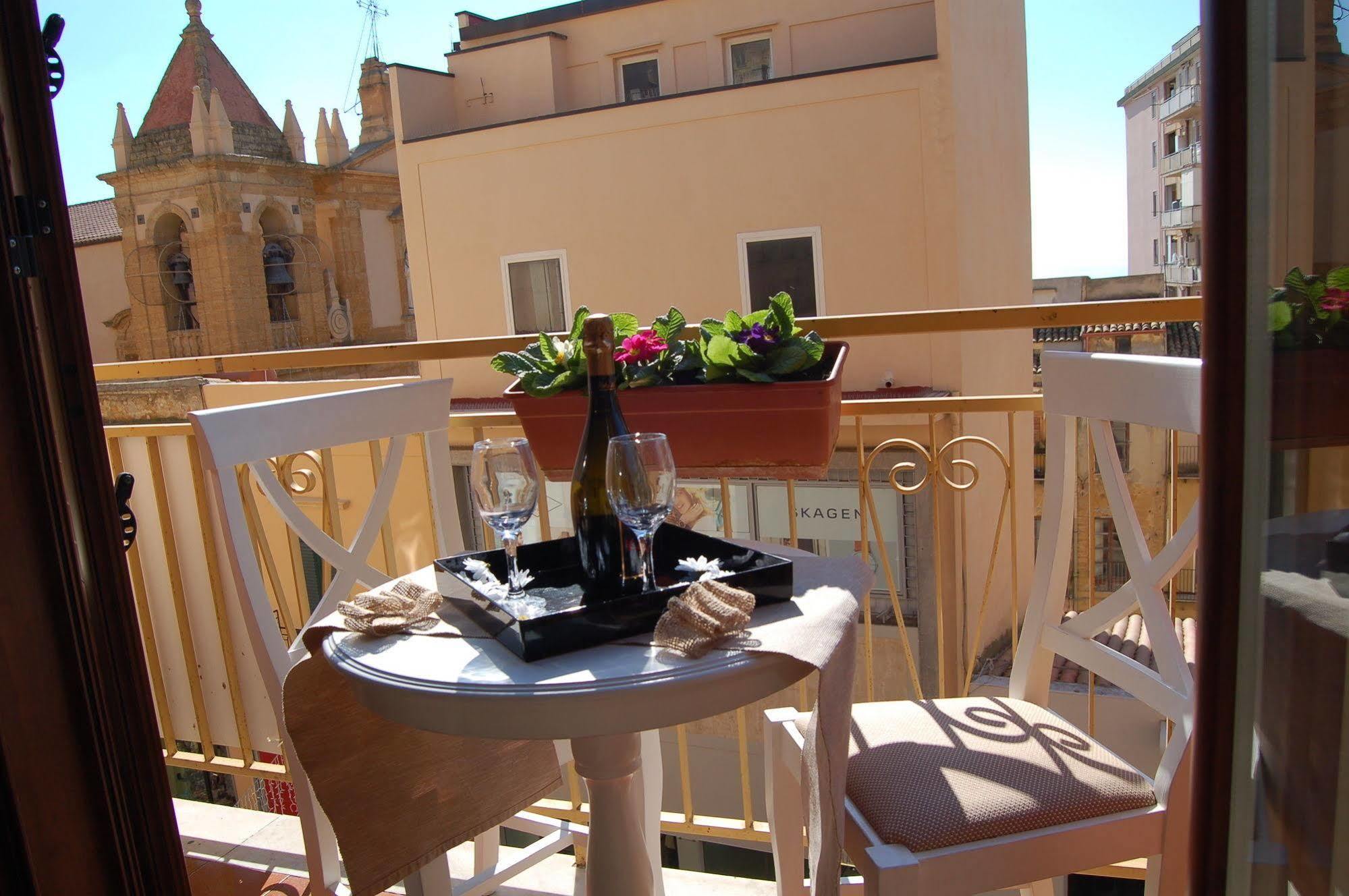 Al Vicoletto Apartment Agrigento Luaran gambar